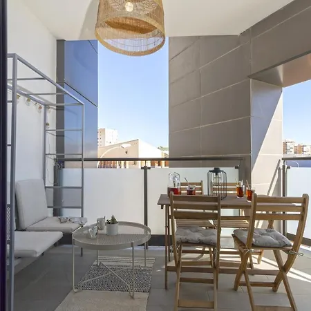 -malagasunapts-centre Pool&parking Bus-train Station Apartment *