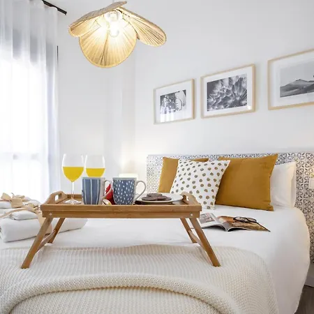 -malagasunapts-centre Pool&parking Bus-train Station * Malaga