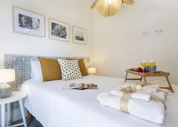 -malagasunapts-centre Pool&parking Bus-train Station Málaga